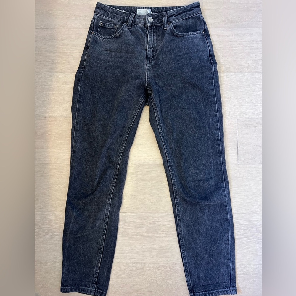 TOPSHOP Black Wash Mom Jeans